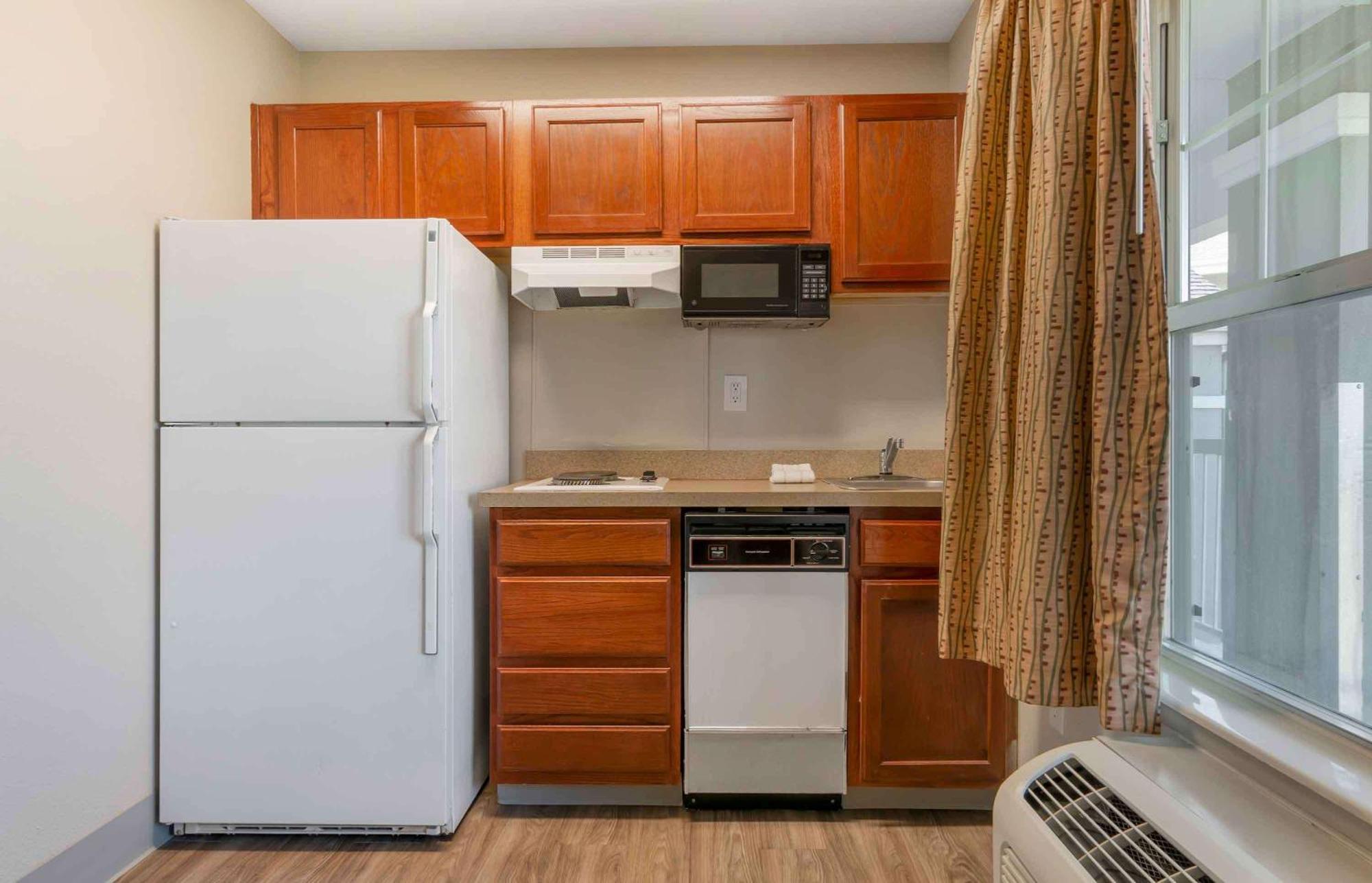 Extended Stay America Suites - Kansas City - Lenexa - 87Th St Overland Park Exteriör bild